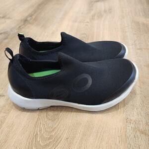 Oofos Oomg Sport Shoes Womens 8.5 Black Comfort Low Recovery Slip On Sneakers